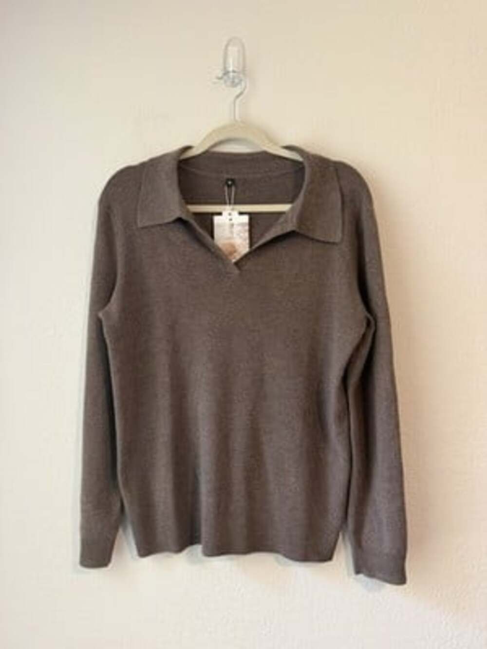Arach&cloz Women’s Wool Blend Polo Sweater Size M Brown V Neck Fall Preppy Soft